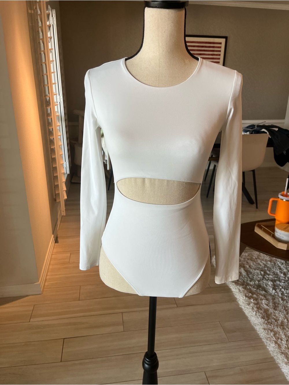 Never worn, XS Babaton Segovia Contour Bodysuit